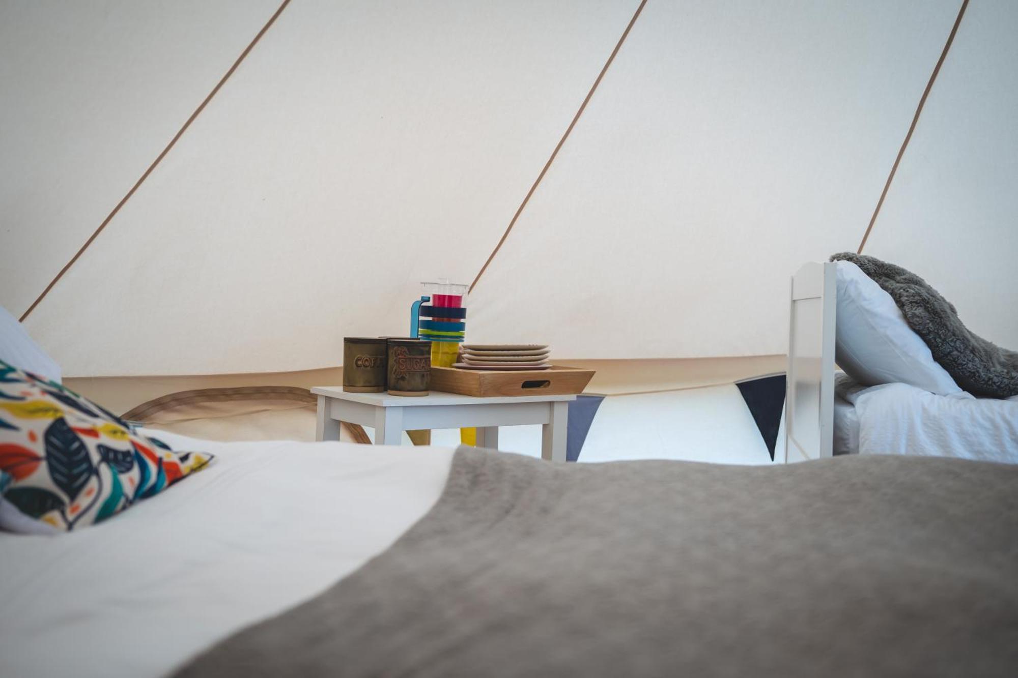 Trevena Cross Glamping & Camping Хелстон Экстерьер фото