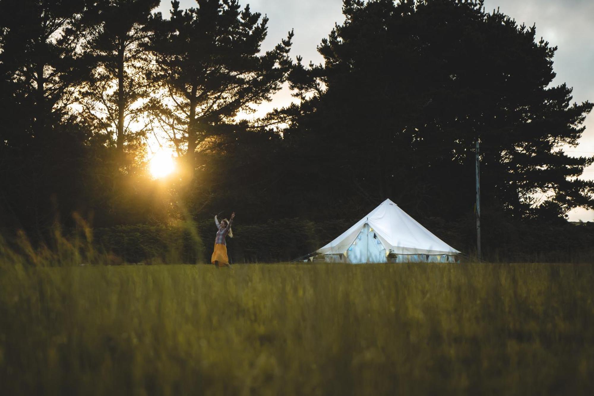 Trevena Cross Glamping & Camping Хелстон Экстерьер фото