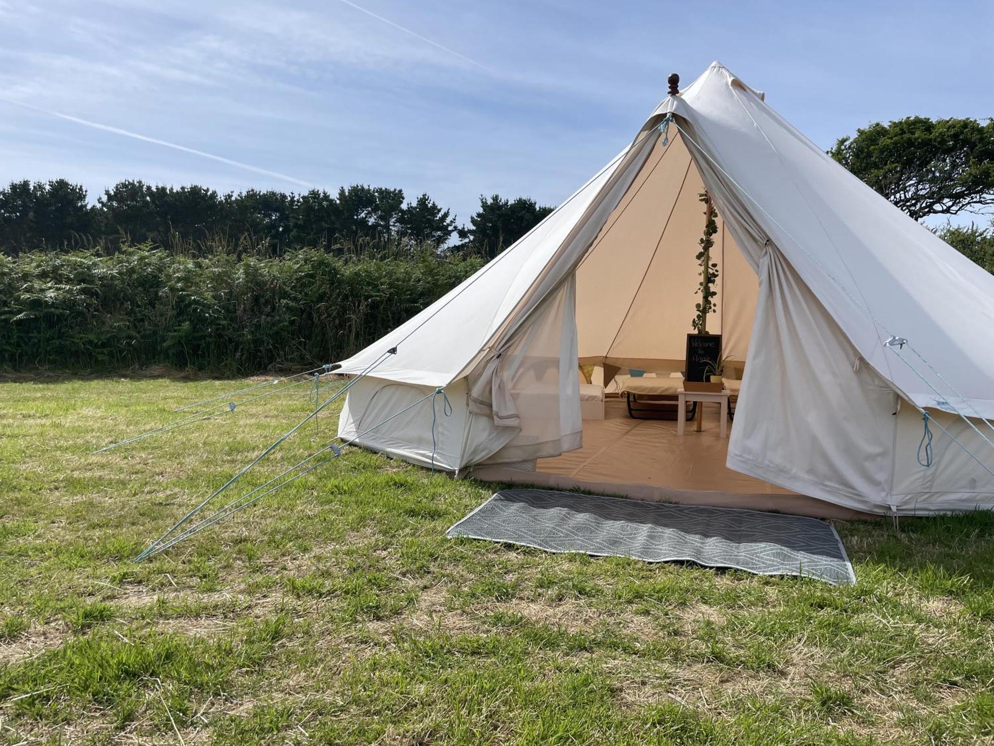 Trevena Cross Glamping & Camping Хелстон Экстерьер фото